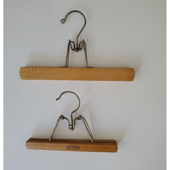 Snapo Vintage Set of 2 Self Openeing Swing Arm Down Wooden Hangers 9 IN 11 IN - Picture 7 of 7